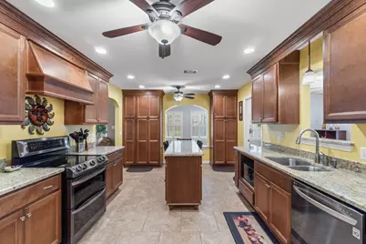 6805 Avenida De Galvez, Navarre, FL 32566 - Photo 17
