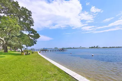 209 W Miracle Strip Parkway #H201, Mary Esther, FL 32569 - Photo 37