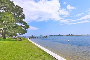 209 W Miracle Strip Pkwy, Mary Esther, FL 32569 - Photo 37