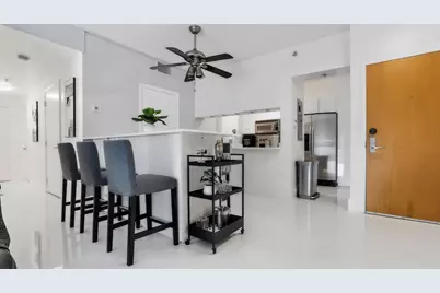 1200 Brickell Bay Drive #4324, Miami, FL 00N/A - Photo 5