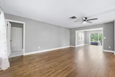 4541 Hancock Court, Chipley, FL 32428 - Photo 9