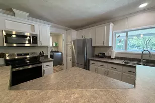 927 Black Creek Blvd, Freeport, FL 32439 - Photo 9
