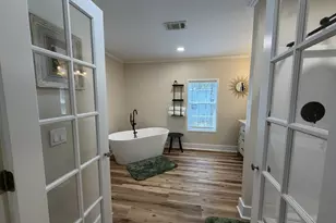 927 Black Creek Blvd, Freeport, FL 32439 - Photo 21