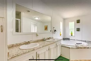 5658 Charter Cir, Gulf Breeze, FL 32563 - Photo 11