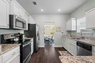 802 W Wright St, Pensacola, FL 32501 - Photo 13
