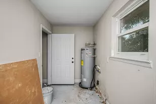 2317 Lewis St, Crestview, FL 32536 - Photo 23