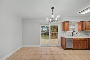 2317 Lewis St, Crestview, FL 32536 - Photo 7