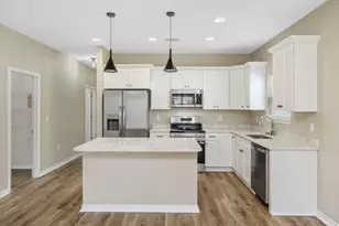 607 Amos St, Crestview, FL 32539 - Photo 3