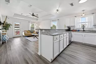 4852 Martina Way, Gulf Breeze, FL 32563 - Photo 9