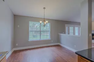 7303 Frankfort St, Navarre, FL 32566 - Photo 9