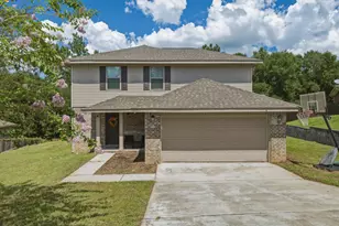 171 Conquest Ave, Crestview, FL 32536 - Photo 1