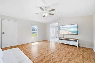 9307 Gobbler Cir, Southport, FL 32409 - Photo 3