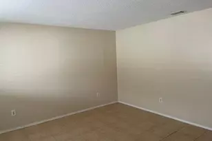 201 E College Blvd, Niceville, FL 32578 - Photo 3