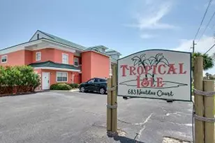 683 Nautilus Ct, Fort Walton Beach, FL 32548 - Photo 1