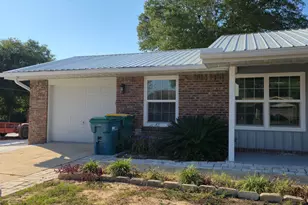 75 7th St, Shalimar, FL 32579 - Photo 5