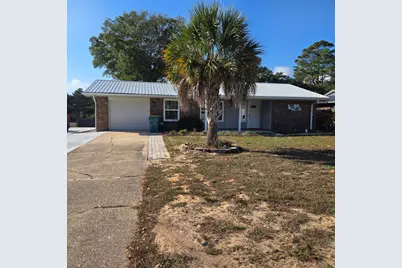 75 7th Street, Shalimar, FL 32579 - Photo 1