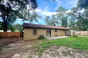 303 Springwood Cir, Crestview, FL 32536 - Photo 17