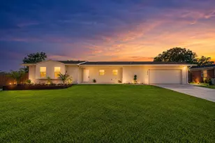 1010 Boulevard De La Parisienne, Mary Esther, FL 32569 - Photo 1