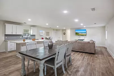 1010 Boulevard De La Parisienne, Mary Esther, FL 32569 - Photo 15