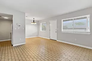 201 E College Blvd, Niceville, FL 32578 - Photo 5