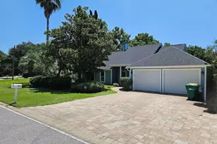 1131 Bay, Destin, FL 32541 - Photo 1