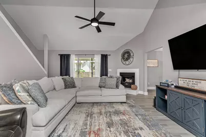 4562 Parkwood Court, Niceville, FL 32578 - Photo 5