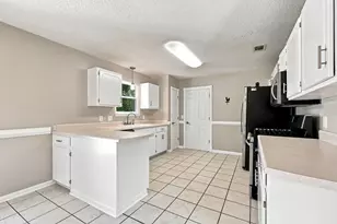 129 Mill Pond Cove, Crestview, FL 32539 - Photo 13