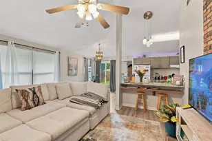 512 NW Parkview Rd, Fort Walton Beach, FL 32547 - Photo 5