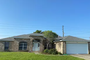 353 Peggy Dr, Crestview, FL 32536 - Photo 1