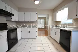 636 Emerald Ln, Fort Walton Beach, FL 32547 - Photo 3