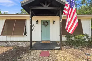 66 6th Ave, Shalimar, FL 32579 - Photo 1