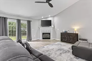 740 Riva Ridge Dr, Crestview, FL 32539 - Photo 7