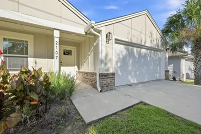 2107 Nina Street, Navarre, FL 32566 - Photo 5