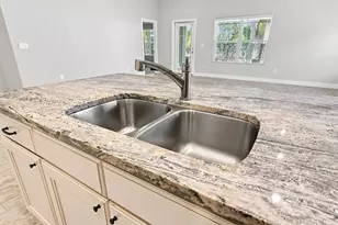 2107 Nina St, Navarre, FL 32566 - Photo 11