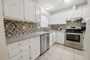 41 12th St, Shalimar, FL 32579 - Photo 11