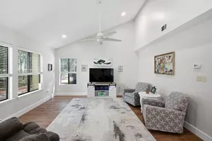 1000 Bay Dr, Niceville, FL 32578 - Photo 35