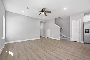 933 Kenzie Ln, Fort Walton Beach, FL 32547 - Photo 9
