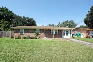 45 11th St, Shalimar, FL 32579 - Photo 1
