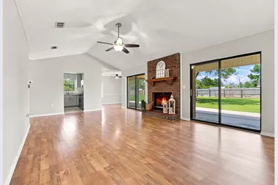 907 Pinellas Drive, Crestview, FL 32536 - Photo 9