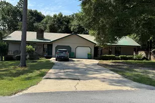 2910 Crescent Ave, Crestview, FL 32539 - Photo 1