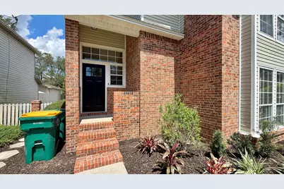 215 Parkwood Circle, Niceville, FL 32578 - Photo 5