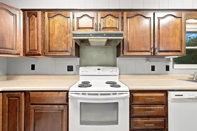 822 Valparaiso Boulevard, Niceville, FL 32578 - Photo 15