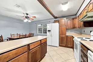 822 Valparaiso Blvd, Niceville, FL 32578 - Photo 17