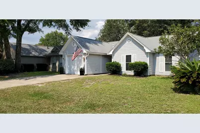 109 Meadowbrook Court, Niceville, FL 32578 - Photo 3
