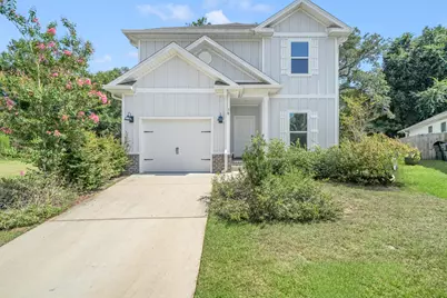 30 Sandywoods Court, Freeport, FL 32439 - Photo 1