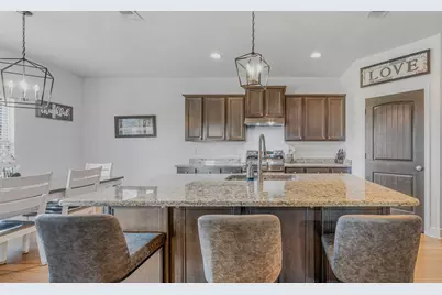 417 Chickadee Street, Crestview, FL 32539 - Photo 11