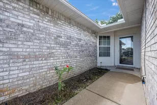 468 Rush Park Cir, Mary Esther, FL 32569 - Photo 3