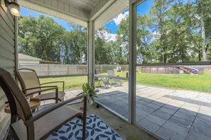 148 Squirrel Rd, Defuniak Springs, FL 32433 - Photo 7
