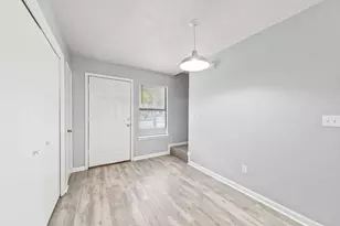 205 Marquette Ave, Niceville, FL 32578 - Photo 5