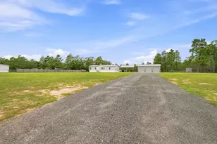377 Wagner Dr, Defuniak Springs, FL 32433 - Photo 3